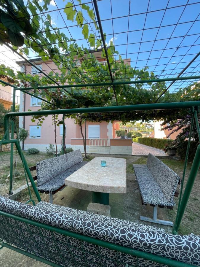 Hotel Apartman Jukic Marina Exterior foto