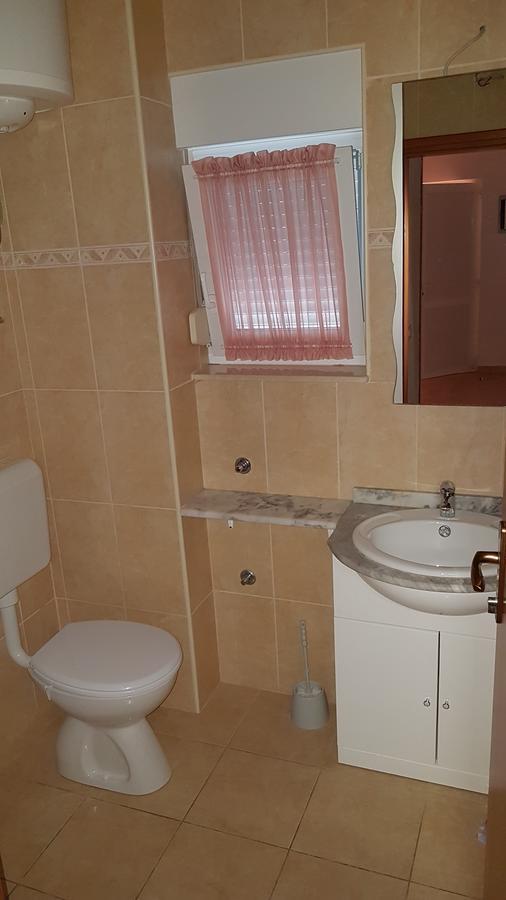 Hotel Apartman Jukic Marina Exterior foto